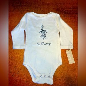 TENTH & PINE “Be Merry”,Christmas Onesie. Size 0-3